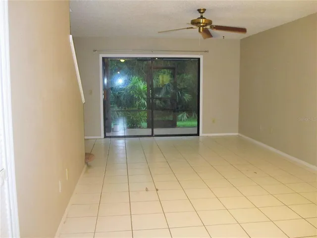 $1,675 | 5100 Burchette Road, Unit 606, Tampa, FL 33647