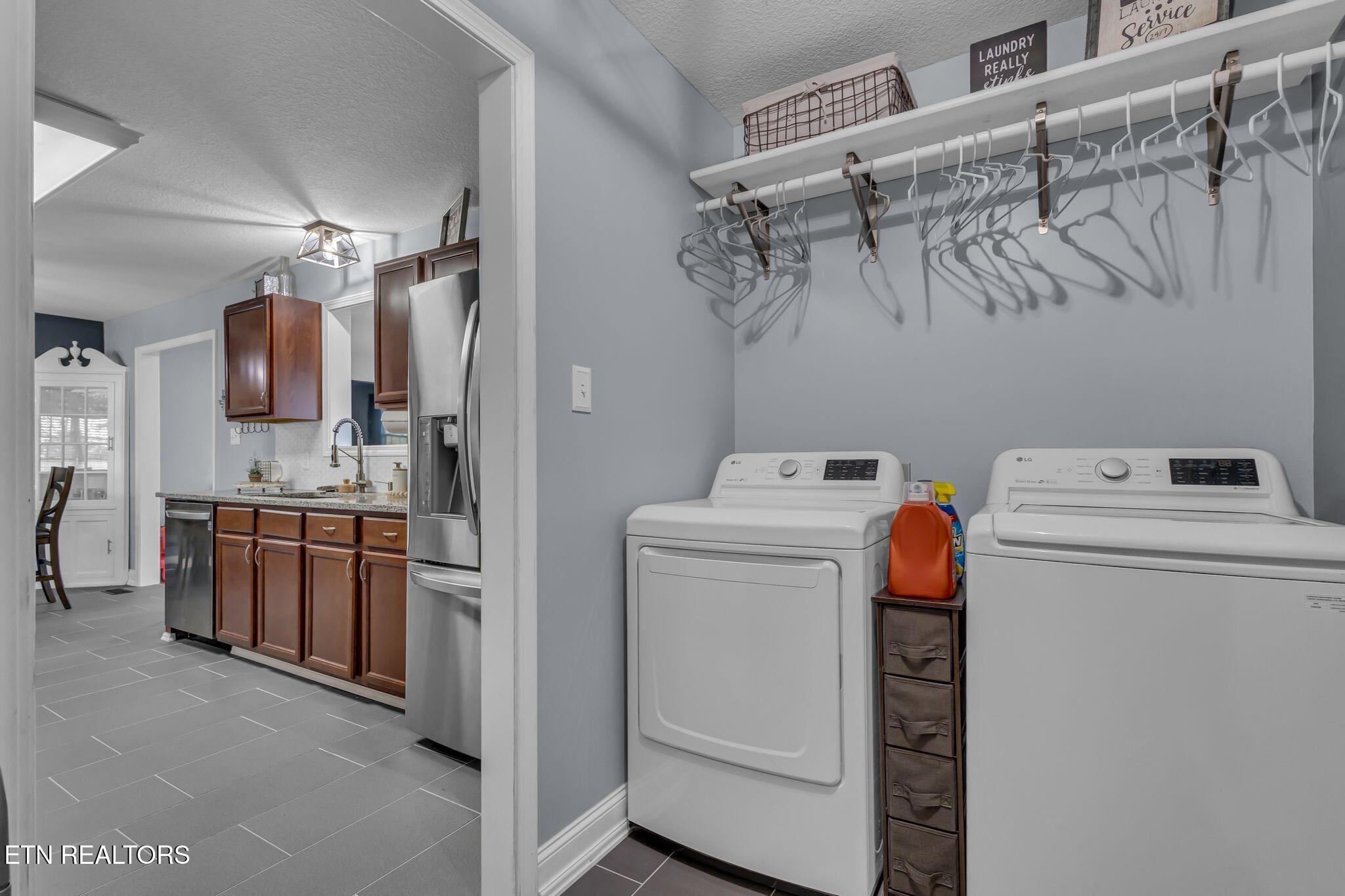 4929 Falling Star Lane Powell, TN 37849 - Photo 18 of 39 wj2512311-1017