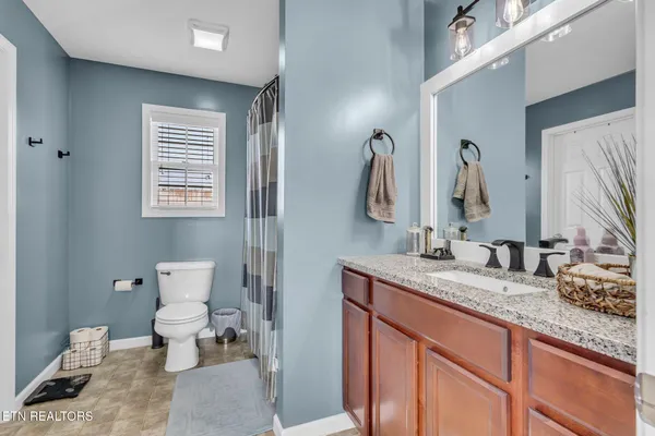 $389,900 | 4929 Falling Star Lane, Powell, TN 37849