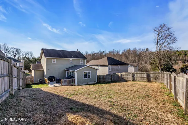 $389,900 | 4929 Falling Star Lane, Powell, TN 37849