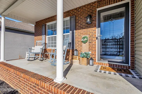 $389,900 | 4929 Falling Star Lane, Powell, TN 37849