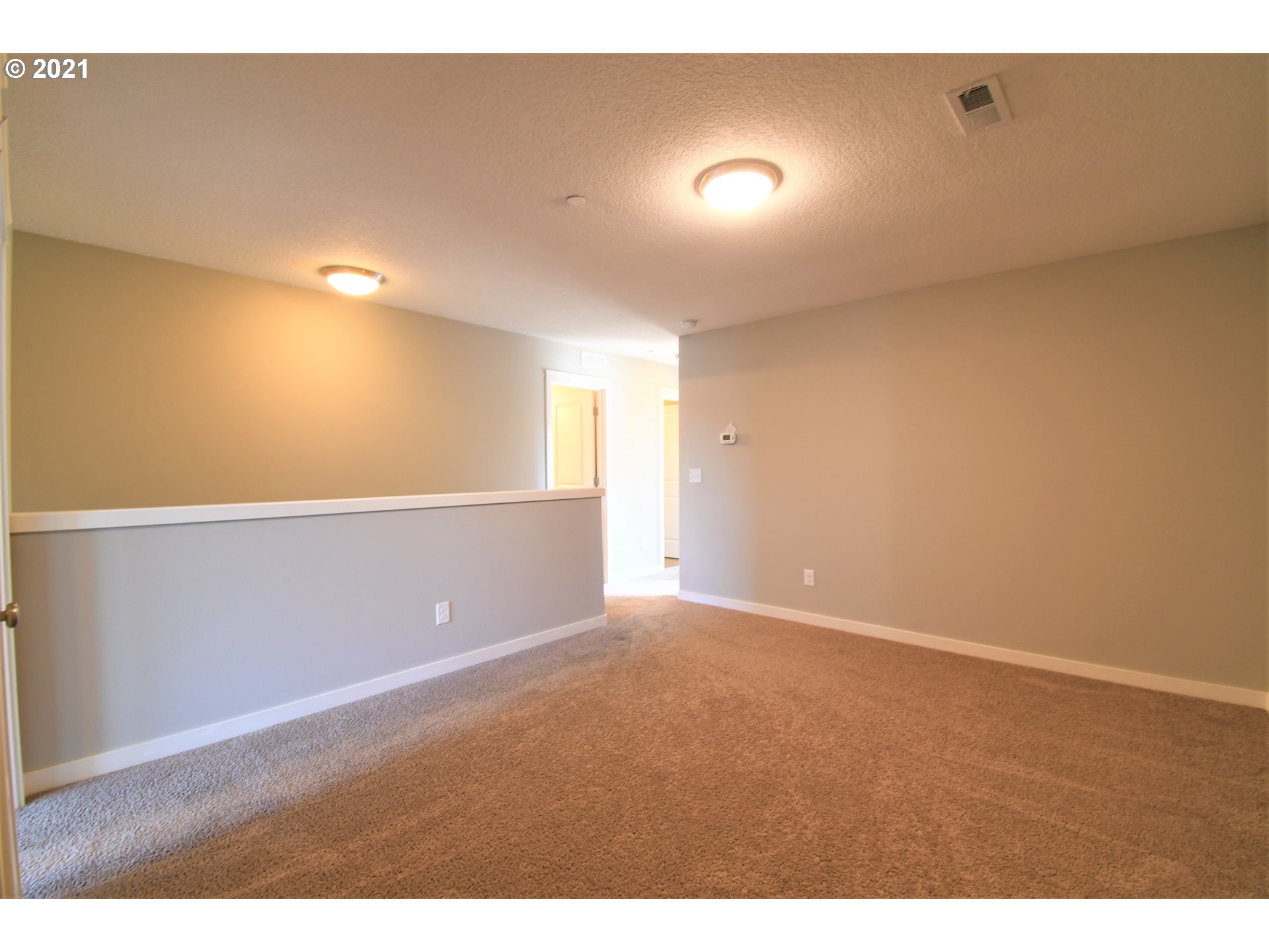 100 North 44th Place Ridgefield, WA 98642 - Photo 10 of 21 a view of an empty room