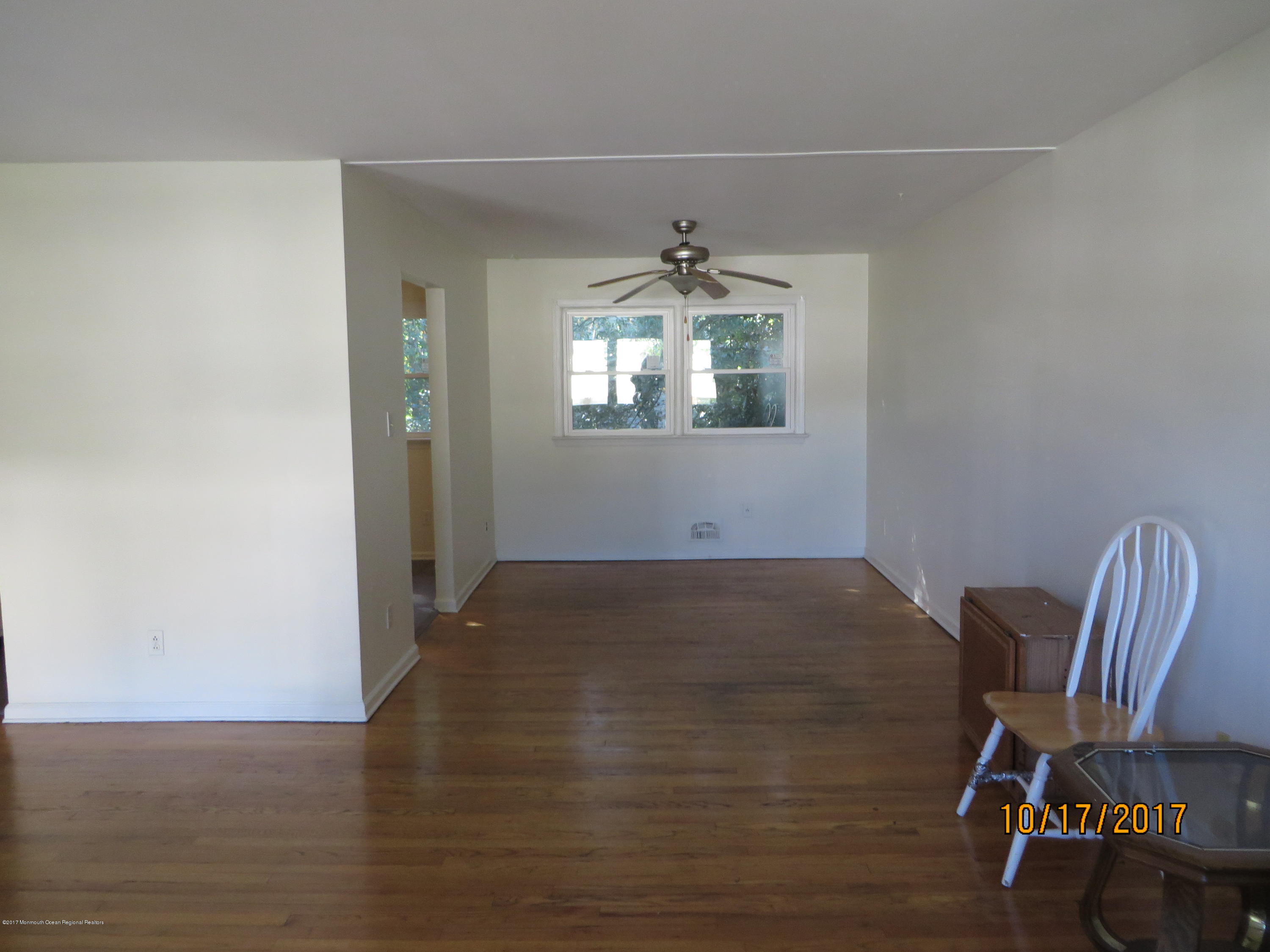 2120 Edgar Road Point Pleasant, NJ 08742 - Photo 3 of 11 033