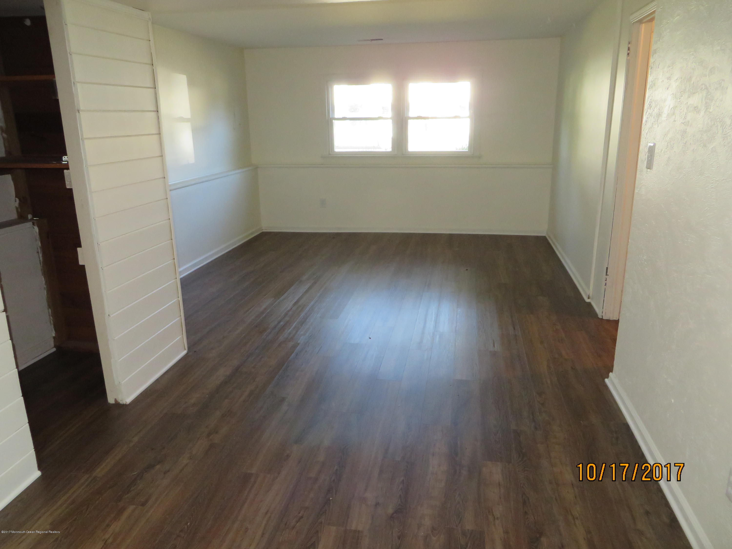 2120 Edgar Road Point Pleasant, NJ 08742 - Photo 8 of 11 042