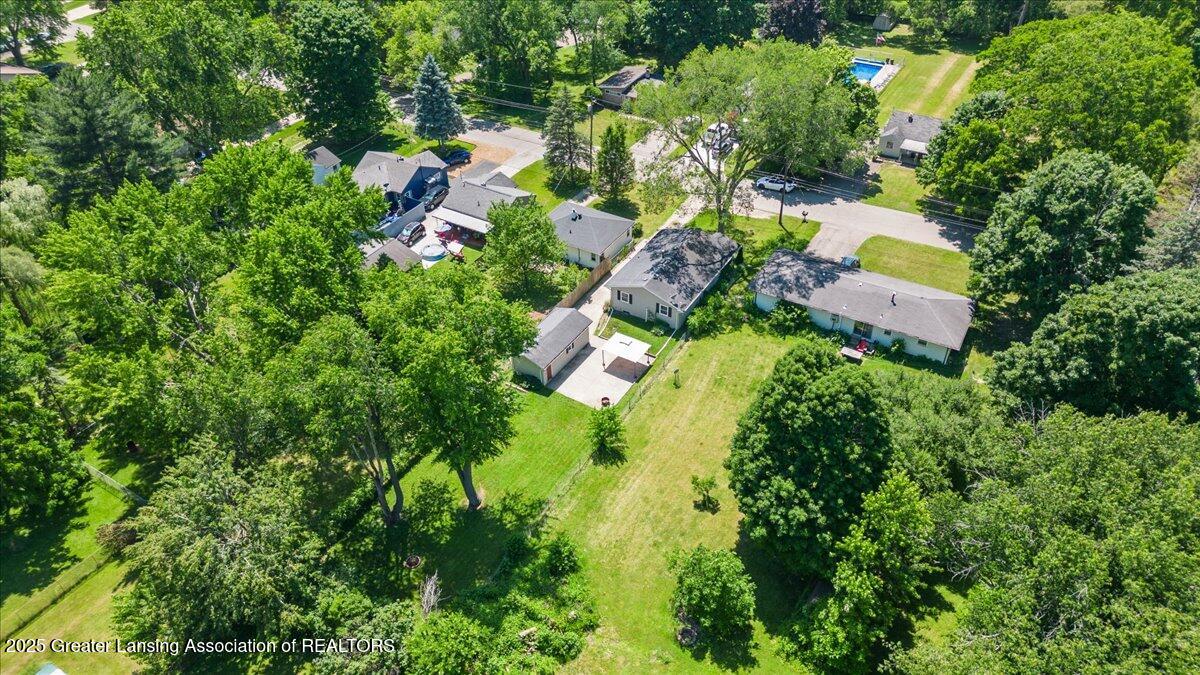 2218 Coolridge Road Holt, MI 48842 - Photo 37 of 41 38-Media Jett - 02