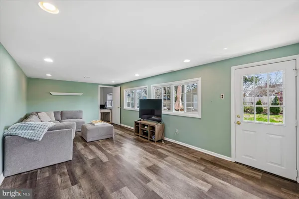 $389,000 | 3408 Washington Avenue, Brookhaven, PA 19015