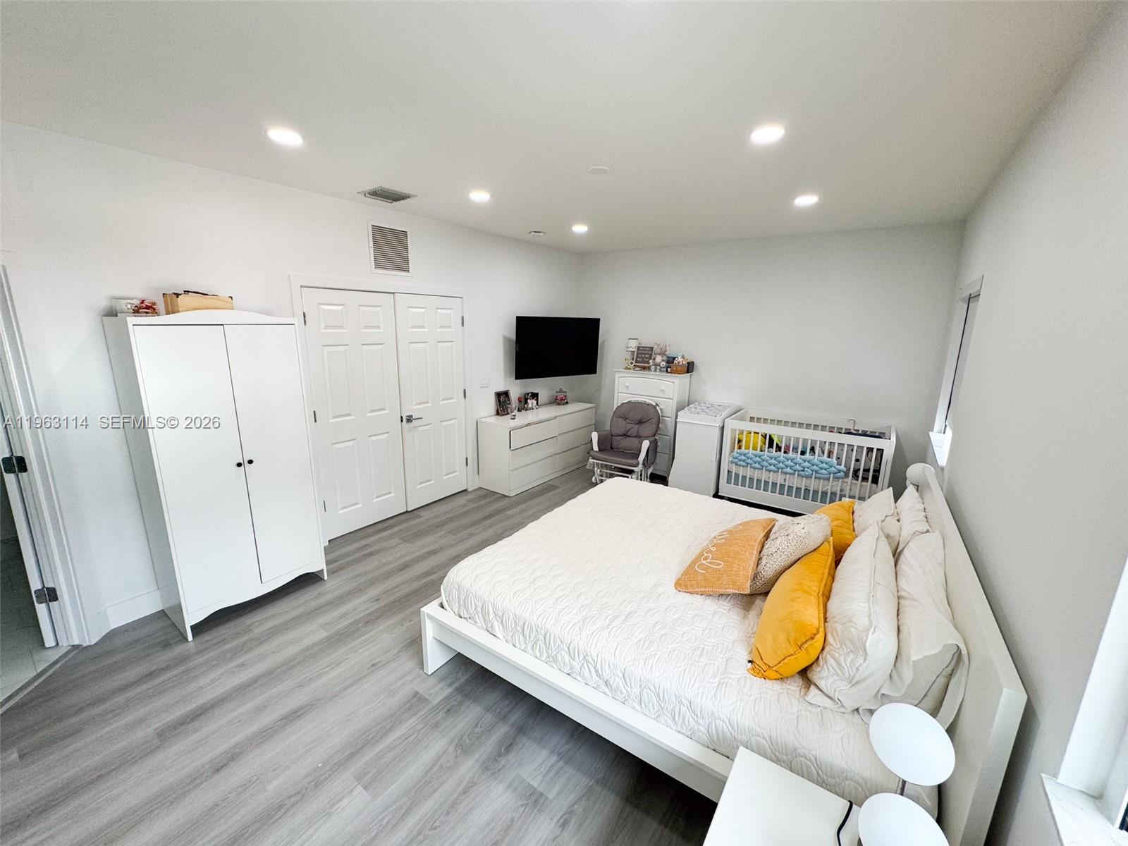 1533 Southwest 154th Path Miami, FL 33194 - Photo 16 of 29