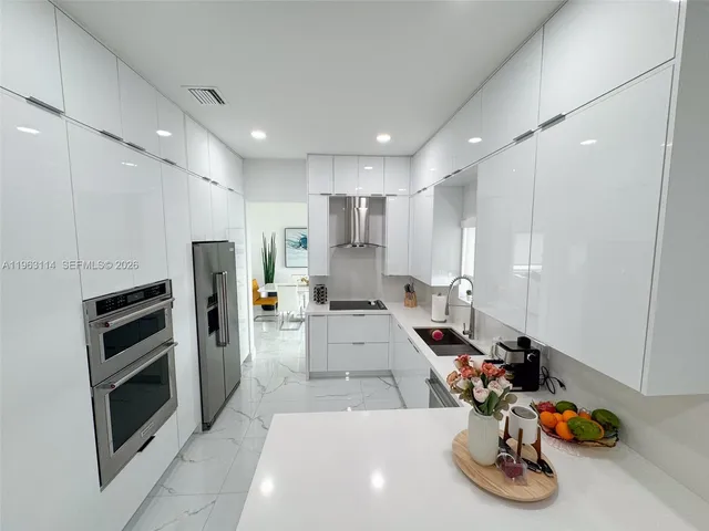 $895,000 | 1533 Southwest 154th Path, Miami, FL 33194