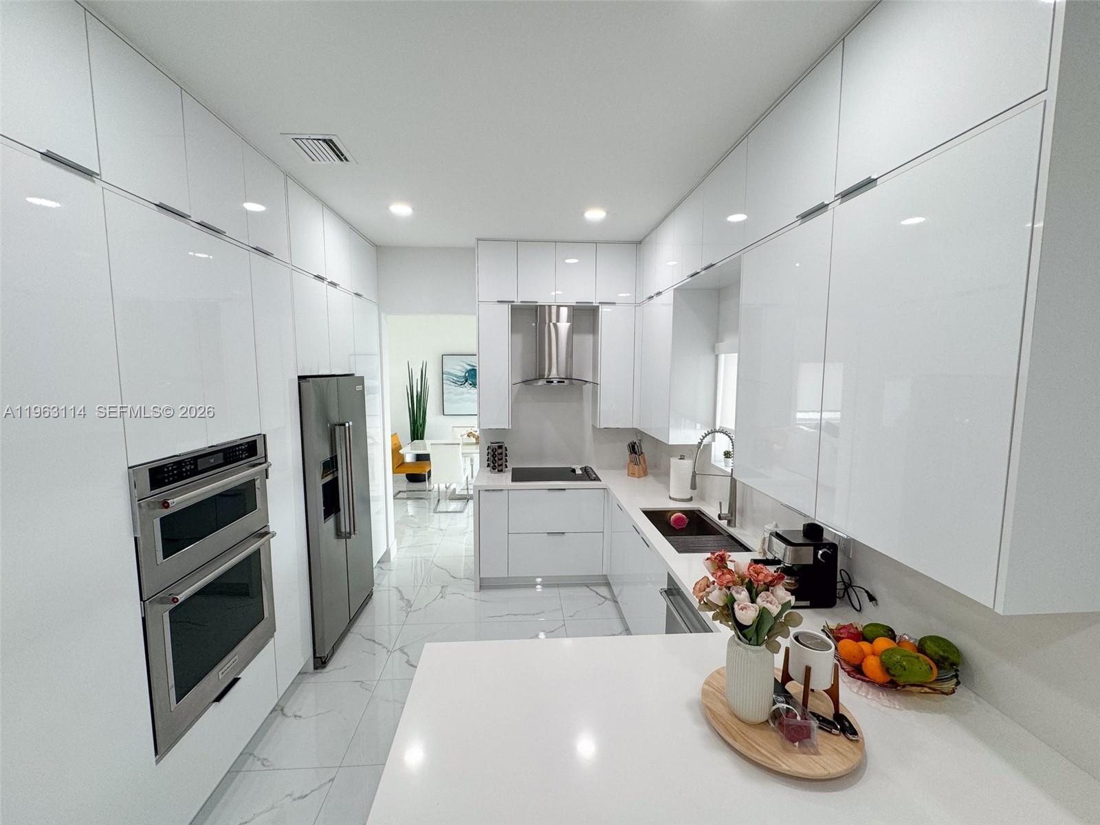 1533 Southwest 154th Path Miami, FL 33194 - Photo 8 of 29