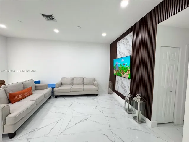 $895,000 | 1533 Southwest 154th Path, Miami, FL 33194