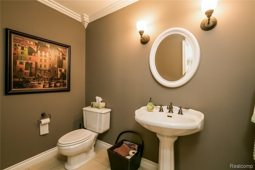 1622 Chase Drive Rochester, MI 48307 - Photo 23 of 55 023-2621753-medium.jpg