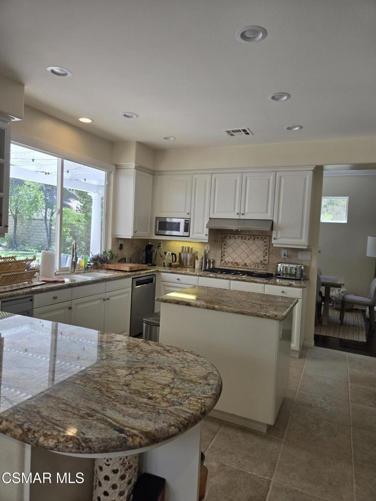 6364 Deerbrook Road Oak Park, CA 91377 - Photo 6 of 22