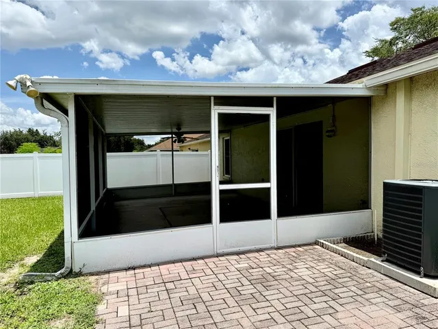 a view of outdoor space