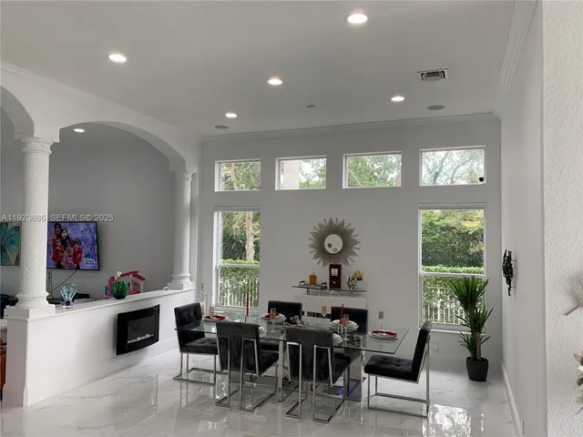 $6,000 | 6013 Northwest 56th Drive, Unit 6013, Coral Springs, FL 33067