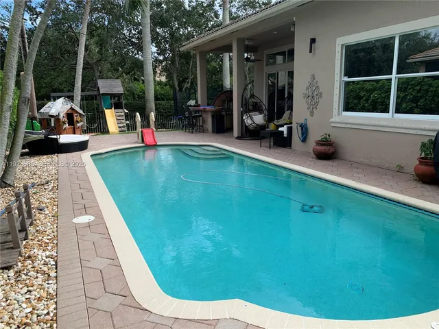 $6,000 | 6013 Northwest 56th Drive, Unit 6013, Coral Springs, FL 33067