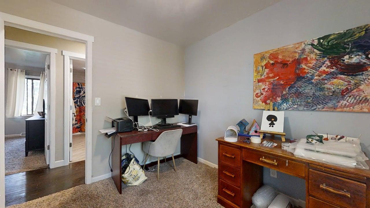 2605 Trafalgar Square Champaign, IL 61821 - Photo 23 of 42 a view of a workspace with furniture