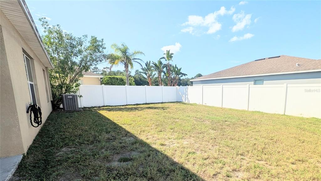 18527 Waydale Loop Hudson, FL 34667 - Photo 20 of 28