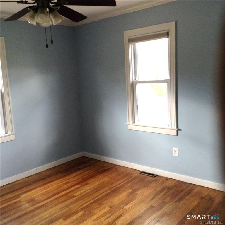 319 Chesterfield Road East Lyme, CT 06333 - Photo 5 of 7