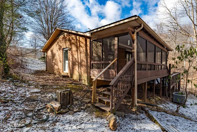 $324,999 | 108 Saratoga Place, Elizabethton, TN 37643