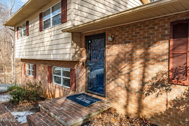 $324,999 | 108 Saratoga Place, Elizabethton, TN 37643