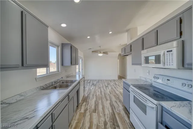 $379,900 | 3950 Rainbow Avenue, Pahrump, NV 89048