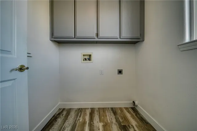 $379,900 | 3950 Rainbow Avenue, Pahrump, NV 89048