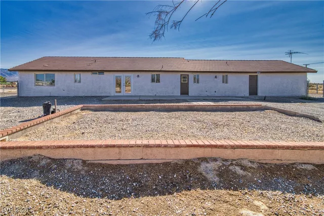 $379,900 | 3950 Rainbow Avenue, Pahrump, NV 89048