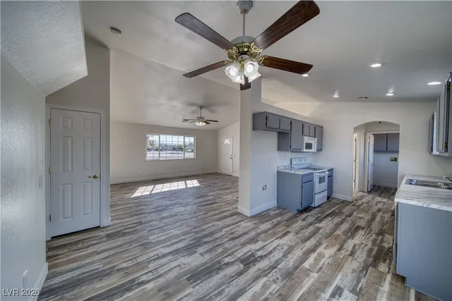 $379,900 | 3950 Rainbow Avenue, Pahrump, NV 89048