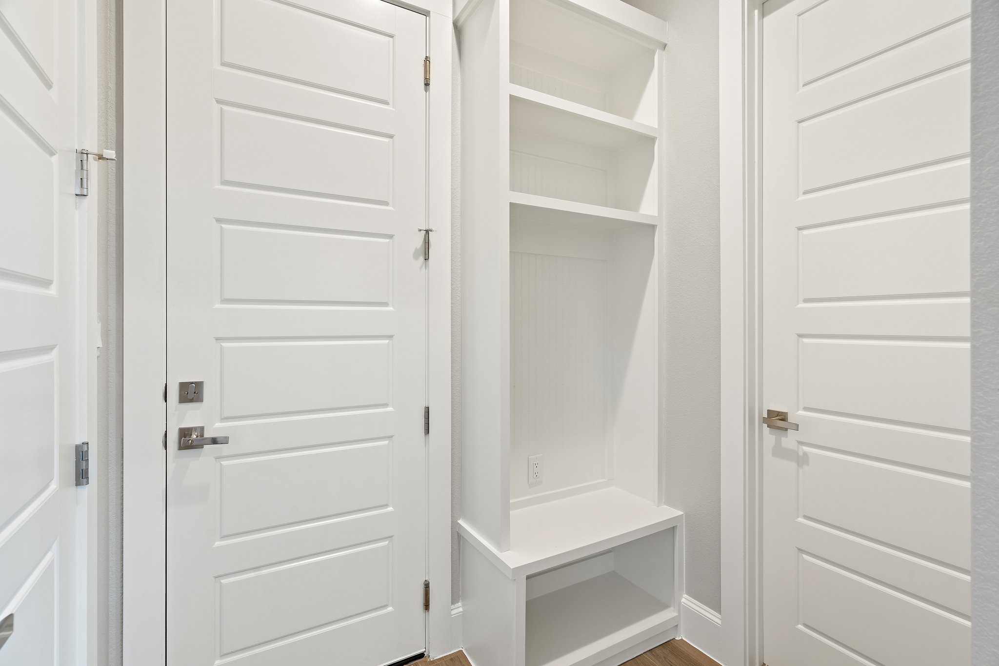 112 Axis Loop Georgetown, TX 78628 - Photo 17 of 39 a view of walk in closet
