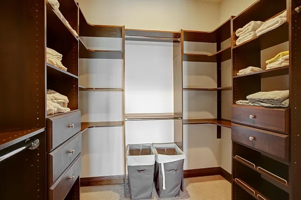 a view of a livingroom with closet