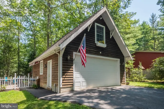 $799,900 | 302 Oak Way Road, Swanton, MD 21561