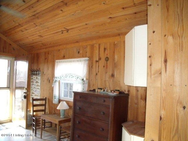 162 Wilderness Road Mammoth Cave, KY 42259 - Photo 3 of 23 Living Area 2
