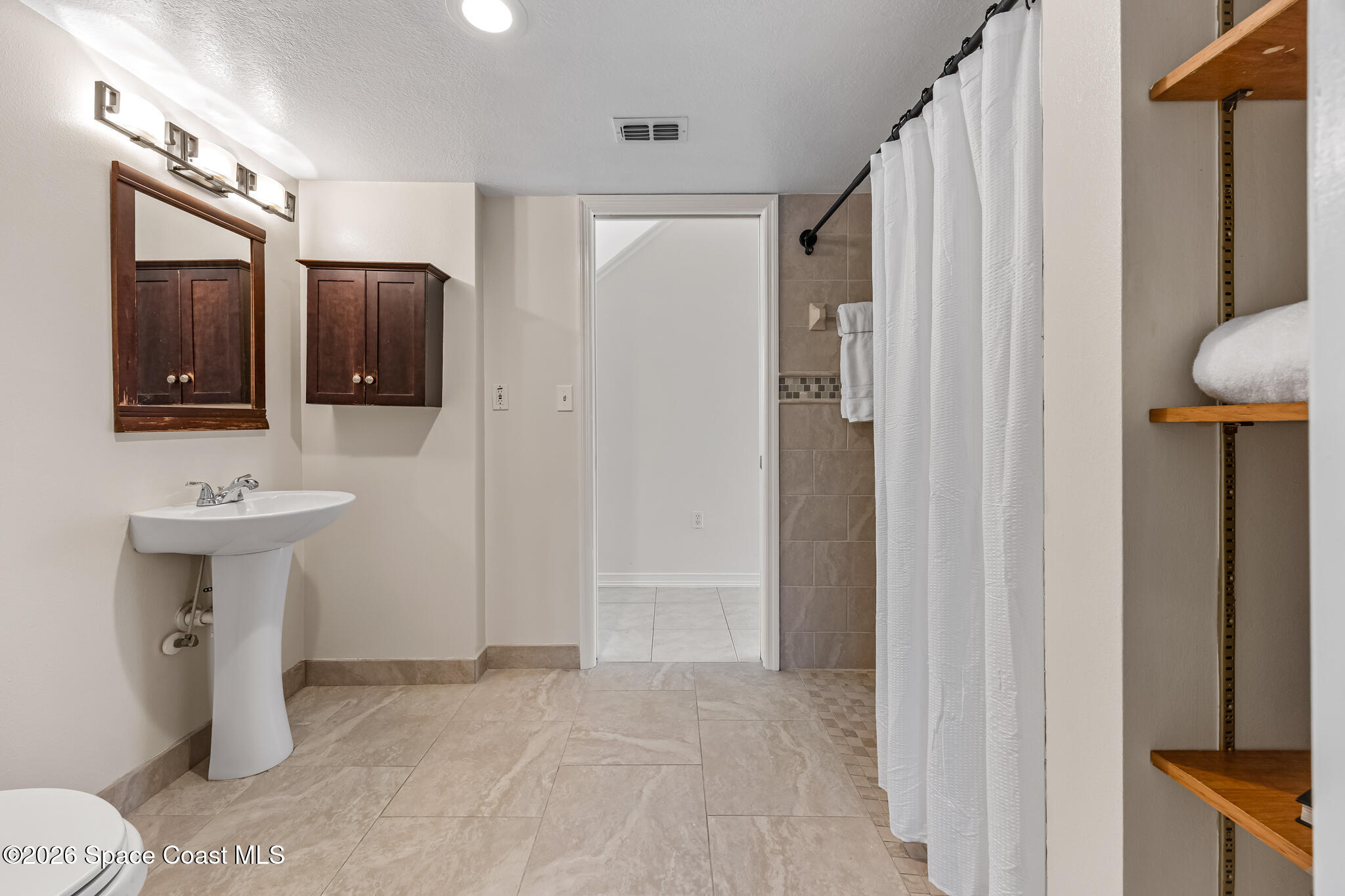 2257 Spring Creek Circle Palm Bay, FL 32905 - Photo 16 of 48 a-23