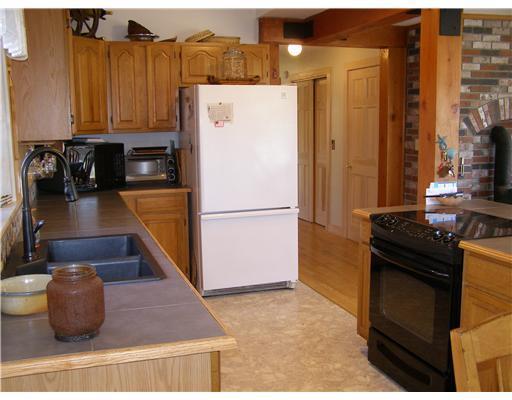 12 Wall Street Boothbay, ME 04544 - Photo 12 of 22 Kitchen.