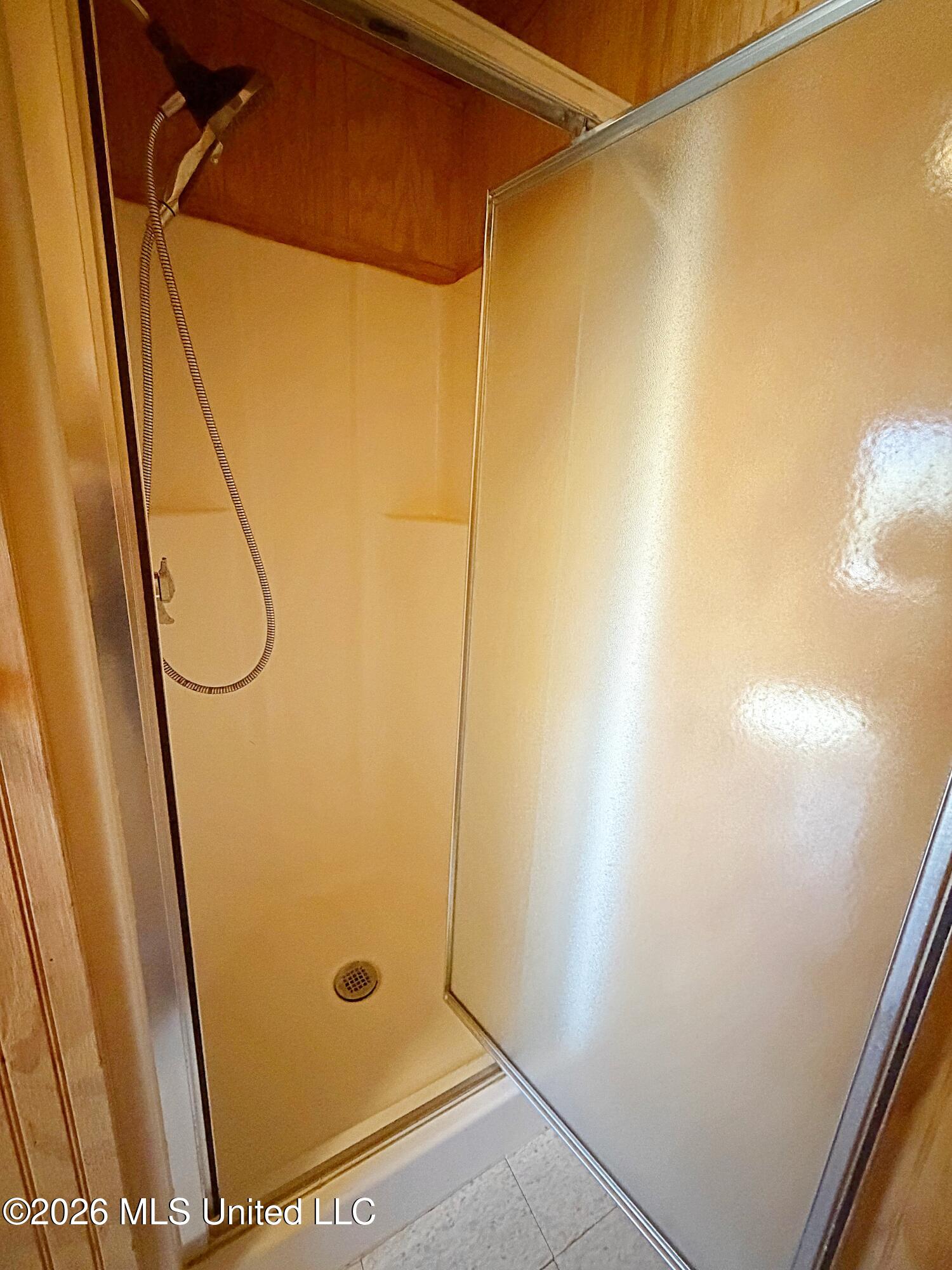 2897 Tuck Wilkes Road Noxapater, MS 39346 - Photo 19 of 28 Bath Shower 2