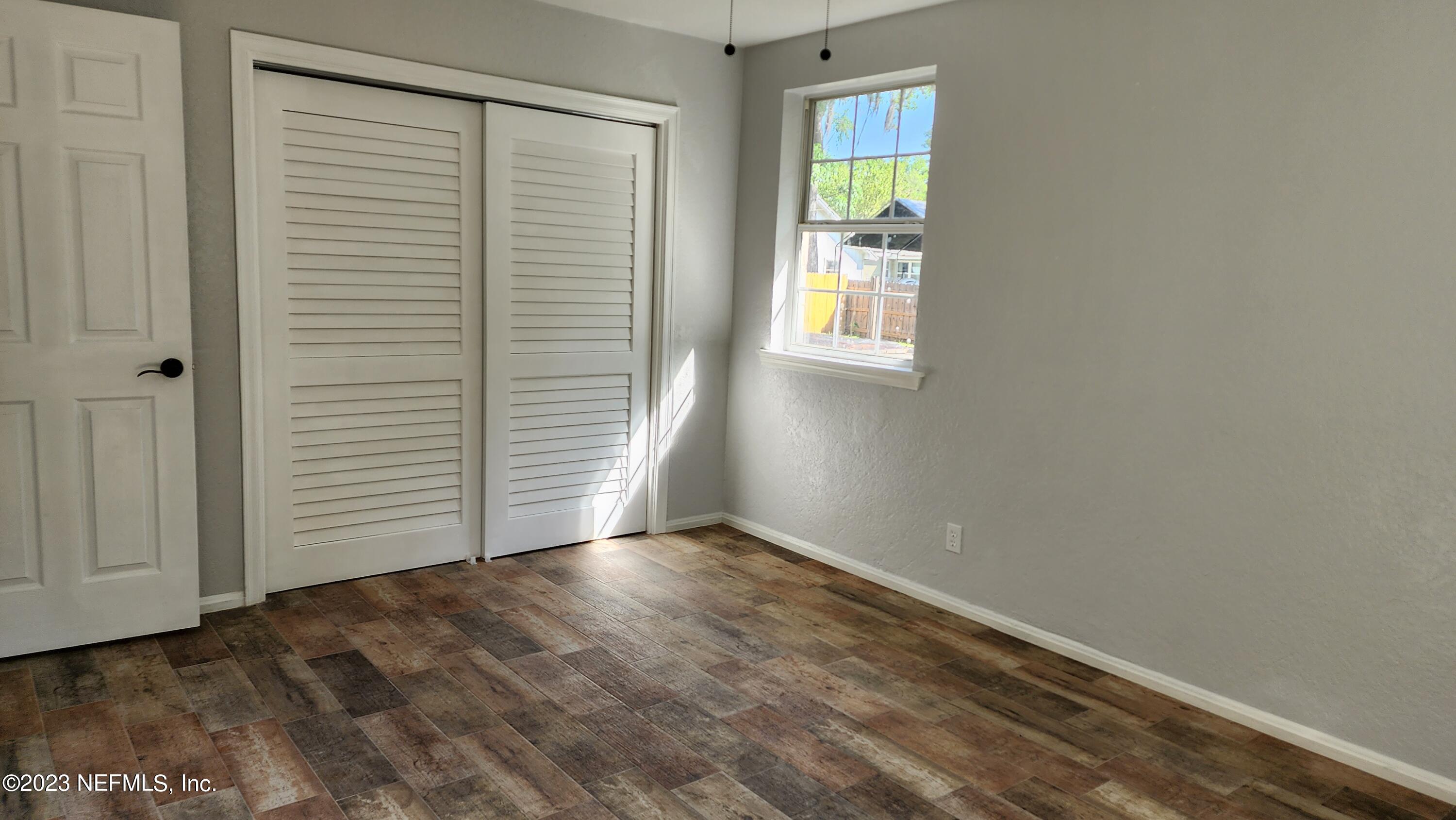845 Ibis Road Jacksonville, FL 32216 - Photo 27 of 40 Guest Bedroom 2