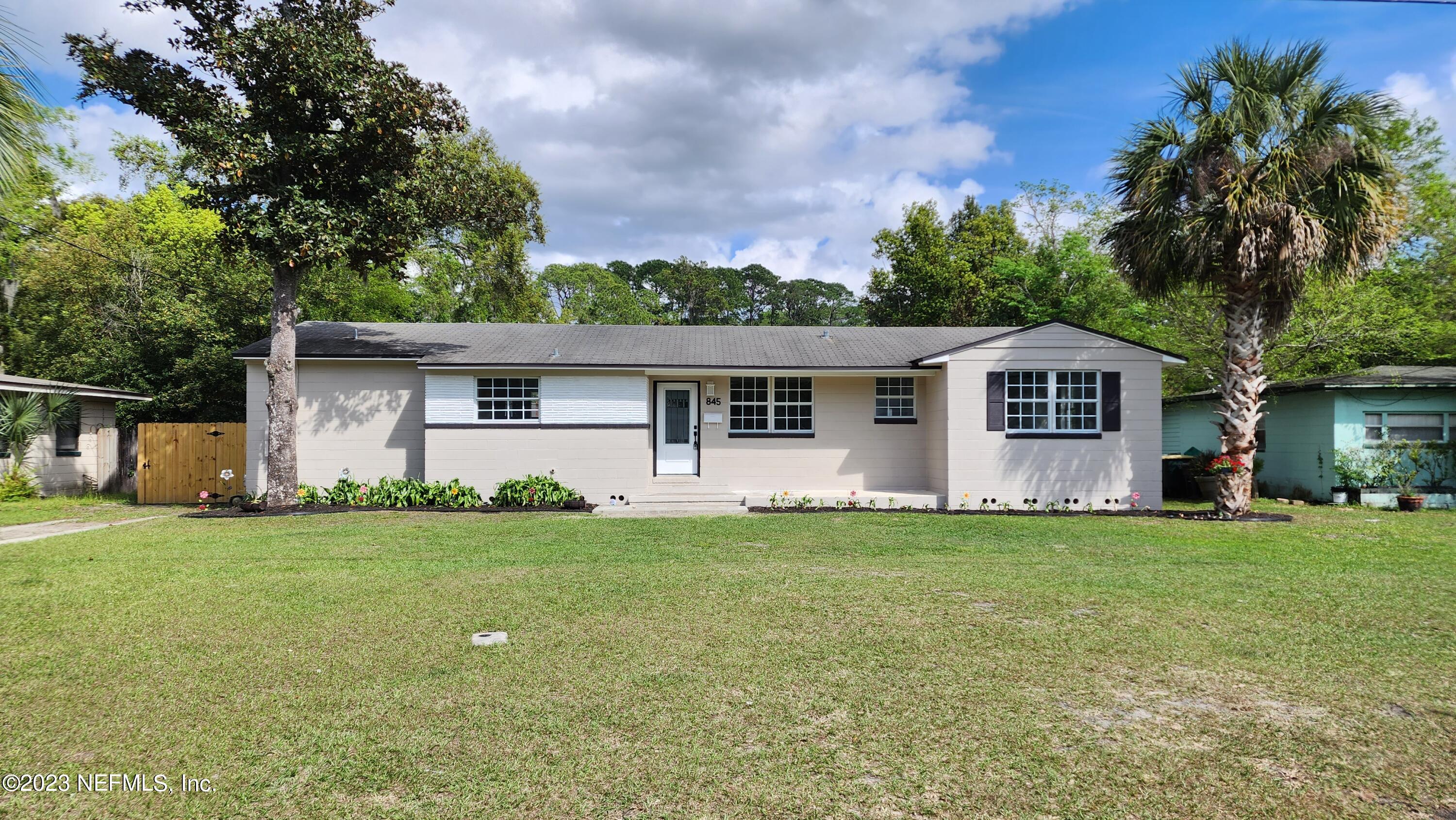845 Ibis Road Jacksonville, FL 32216 - Photo 3 of 40 Front