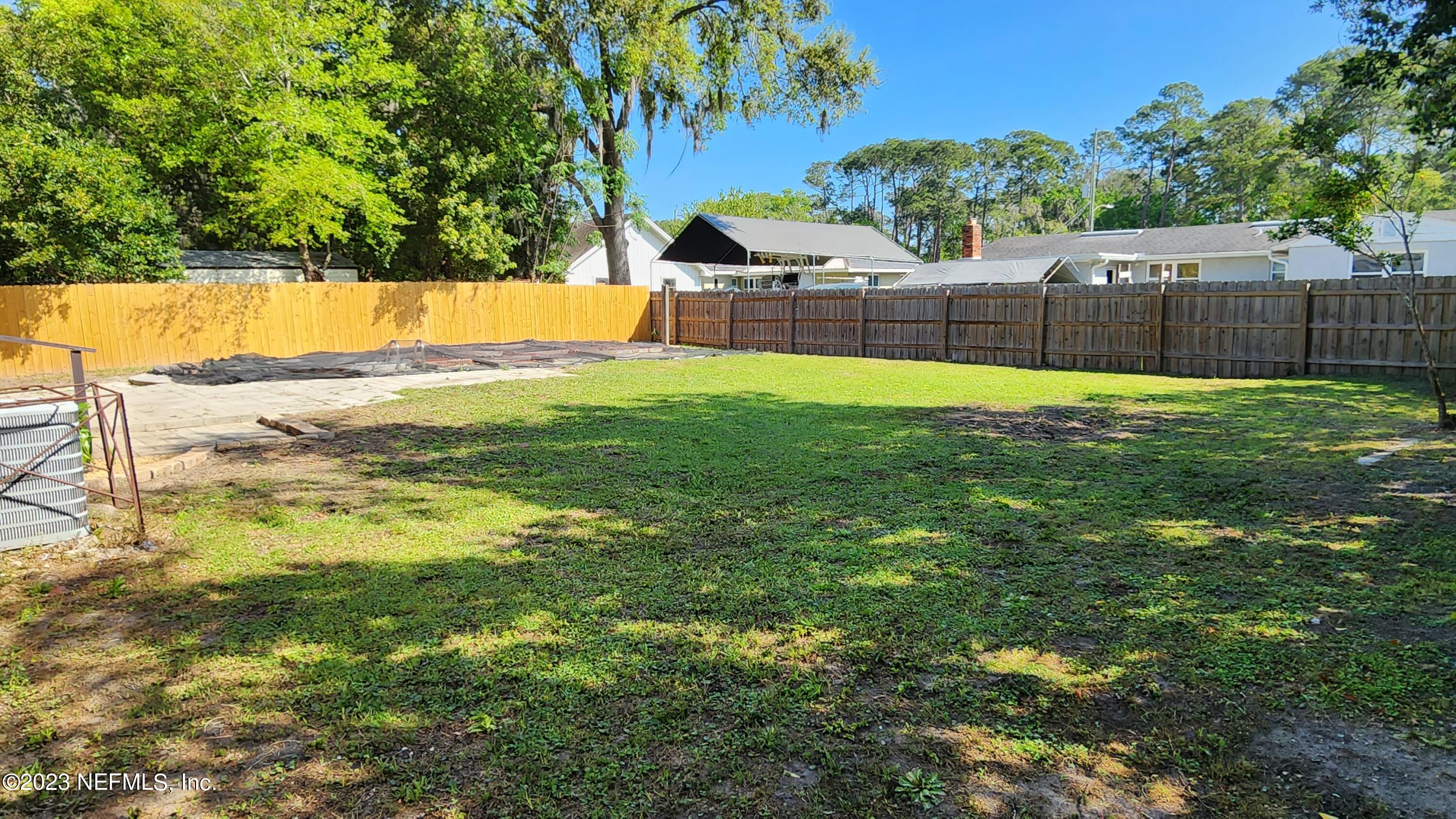 845 Ibis Road Jacksonville, FL 32216 - Photo 31 of 40 Fenced Backyard