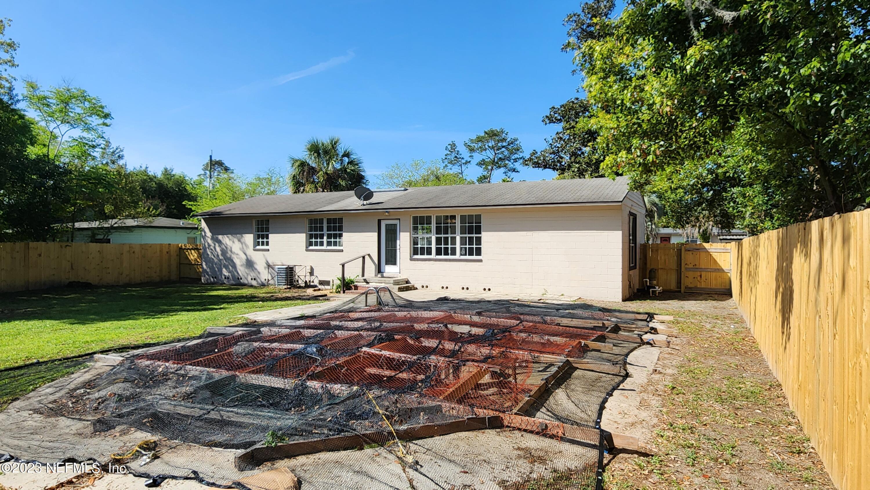 845 Ibis Road Jacksonville, FL 32216 - Photo 35 of 40 Back of Home
