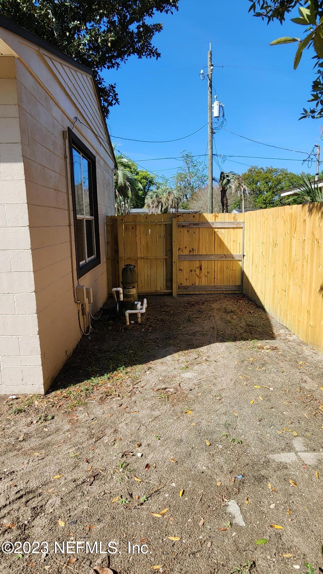 845 Ibis Road Jacksonville, FL 32216 - Photo 37 of 40 Side of Home
