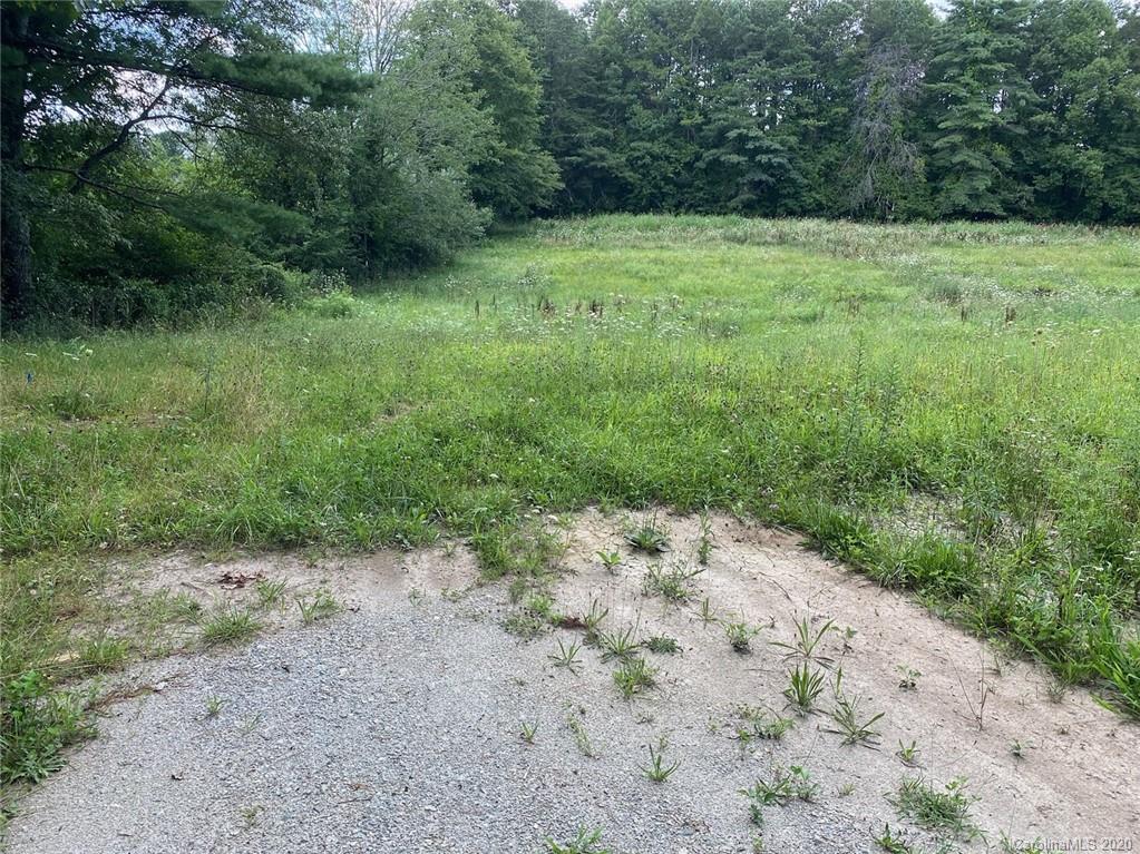 849 Townsend Road, Unit 4 Hendersonville, NC 28792 - Photo 3 of 8