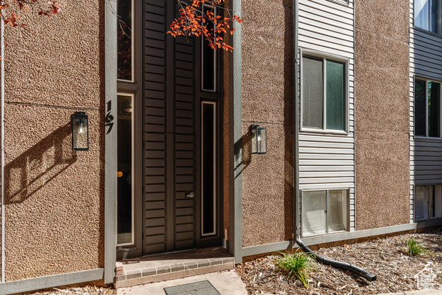 167 East 100 North, Unit B Logan, UT 84321 - Photo 15 of 18 Entrance to property