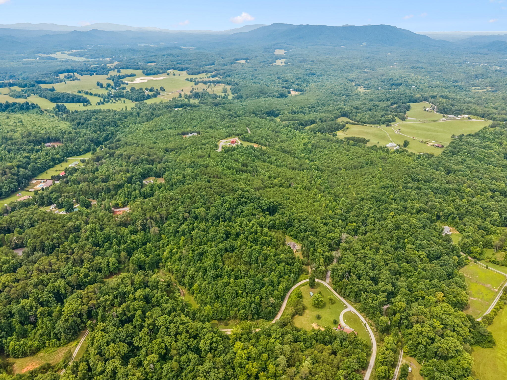 650 Gamble Gap Road Tellico Plains, TN 37385 - Photo 41 of 47