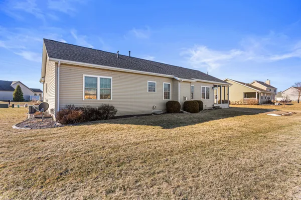$499,000 | 1808 South Orchard Drive, Mahomet, IL 61853