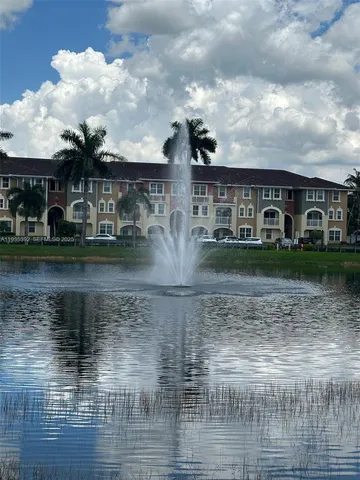 $395,000 | 10800 Northwest 88th Terrace, Unit 213, Doral, FL 33178