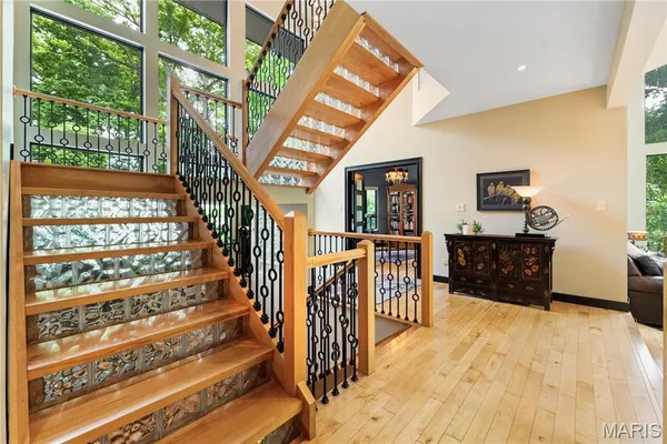 $1,750,000 | 400 Gabriel Drive, Kirkwood, MO 63122