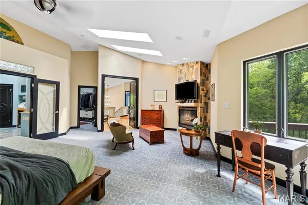 $1,750,000 | 400 Gabriel Drive, Kirkwood, MO 63122