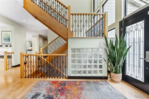 $1,750,000 | 400 Gabriel Drive, Kirkwood, MO 63122