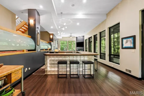 $1,750,000 | 400 Gabriel Drive, Kirkwood, MO 63122