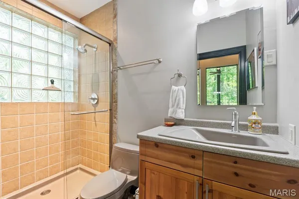 $1,750,000 | 400 Gabriel Drive, Kirkwood, MO 63122